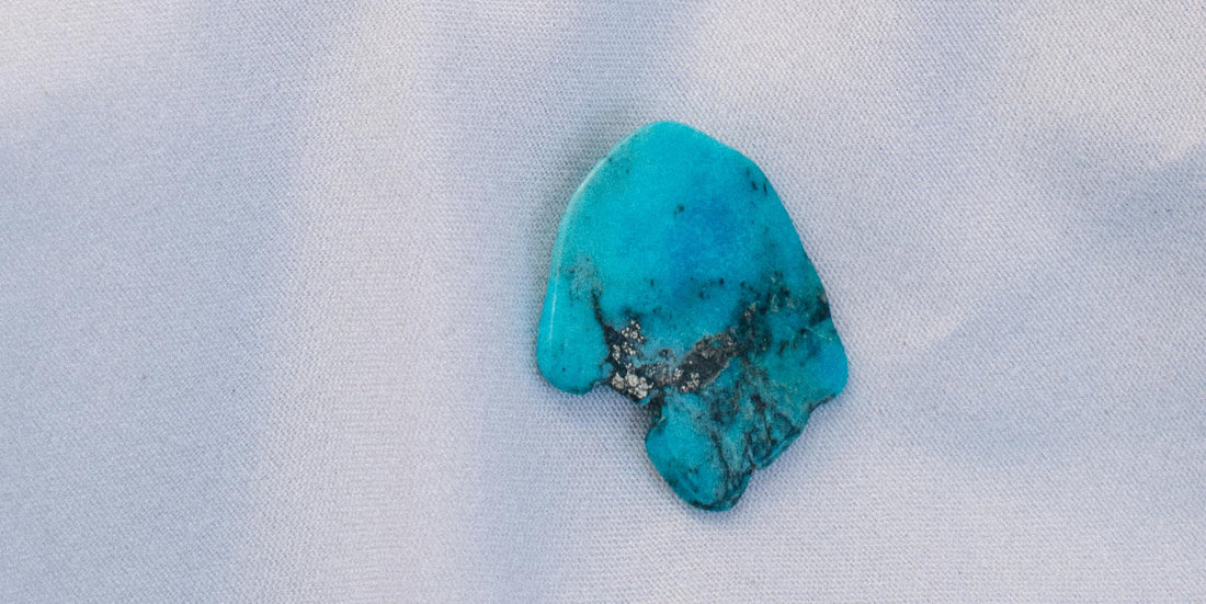 Discover Turquoise: The Stone of Peace and Balance for Your Summer Jewelry Collection