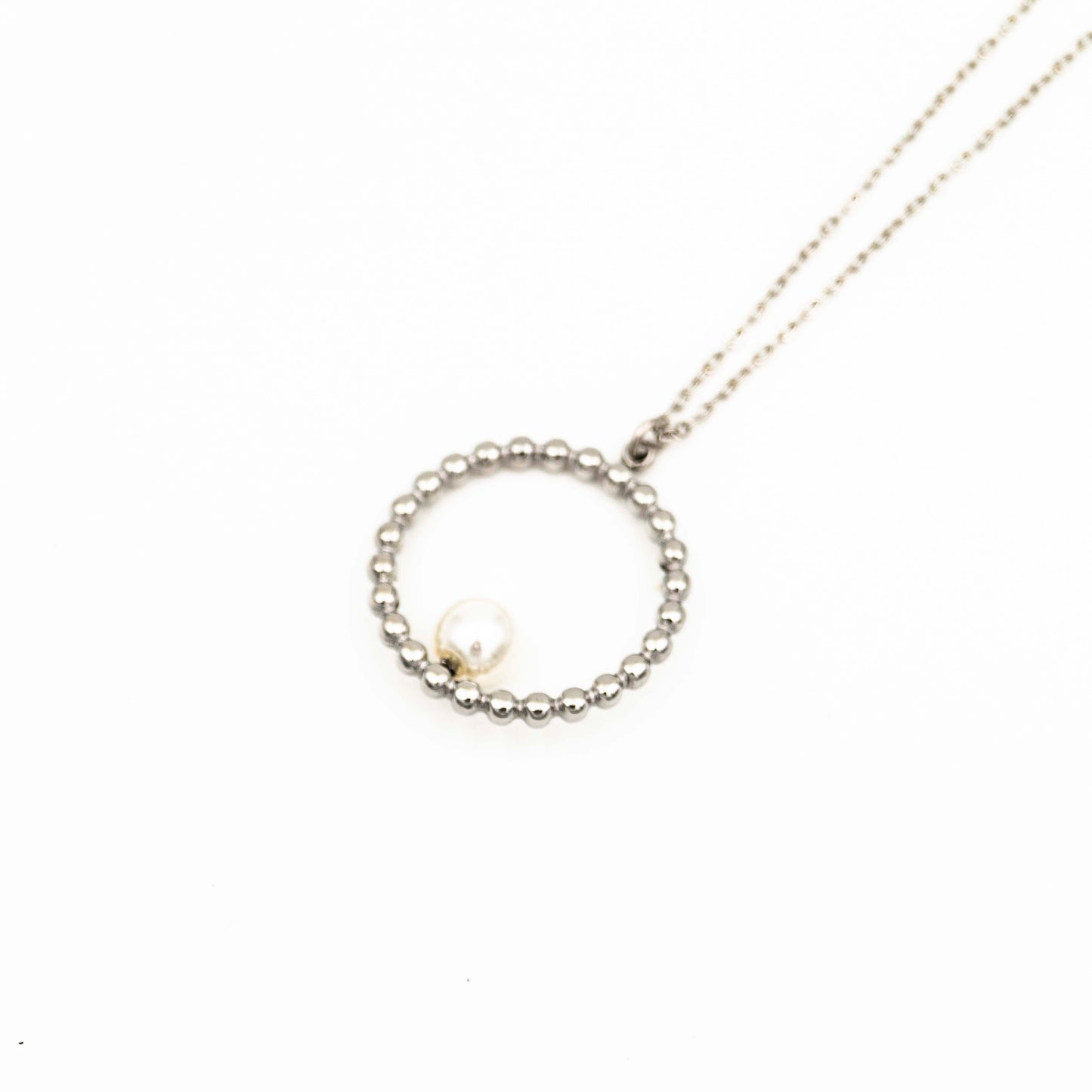 Necklace Circle with Pearl