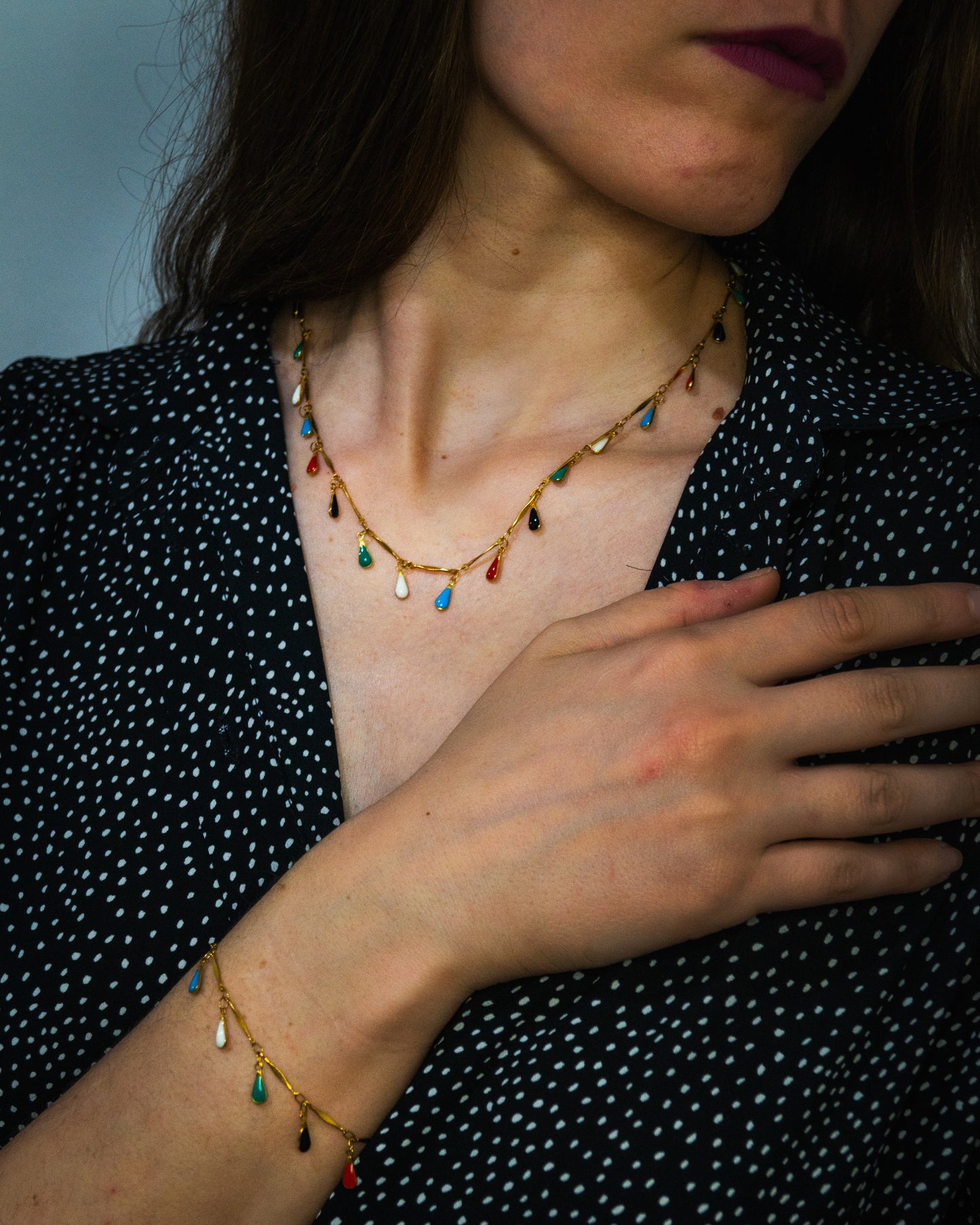 Necklace with colorfull enamel