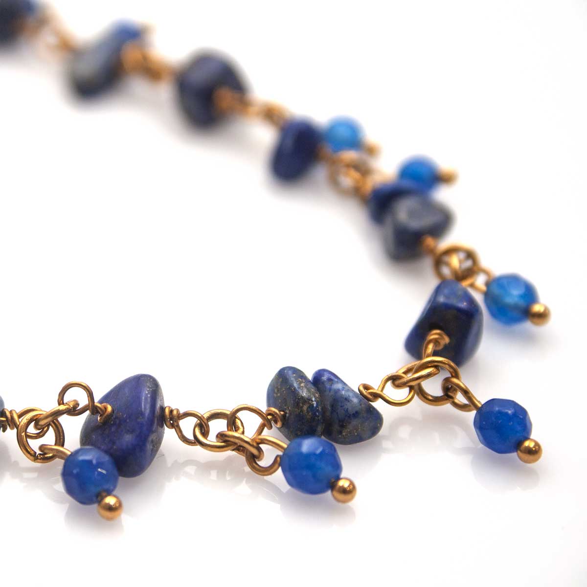 Επίχρυσο Ατσάλινο Κολιέ με Λάπις Λάζουλι (Lapis Lazuli) – Κόσμημα Πρόθεσης για Διαίσθηση & Αλήθεια